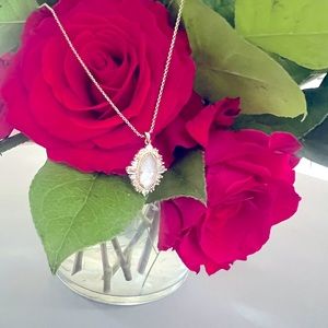 Kendra Scott Kay necklace